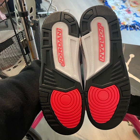 Air Jordan 3 Retro BG size 5.5 youth - Picture 7 of 12